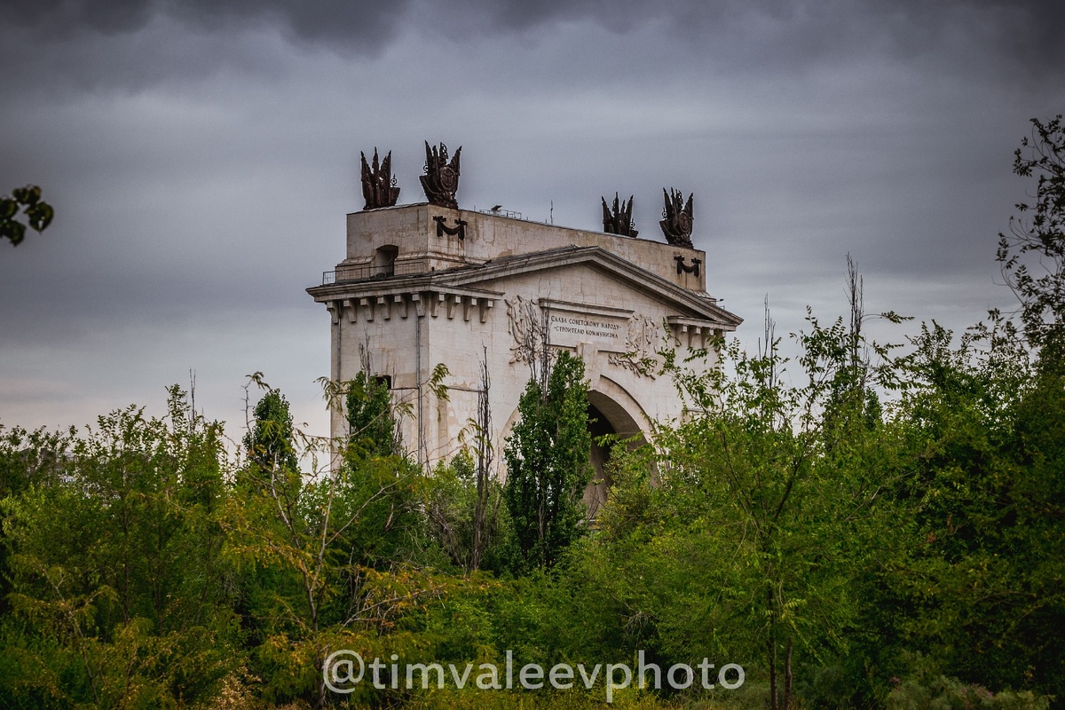 На подходах к каналу