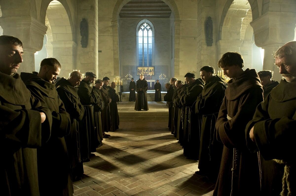 Кадр из фильма "Черная смерть".