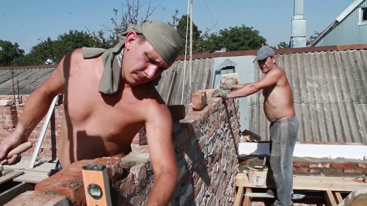 "Подкачались" на стройке