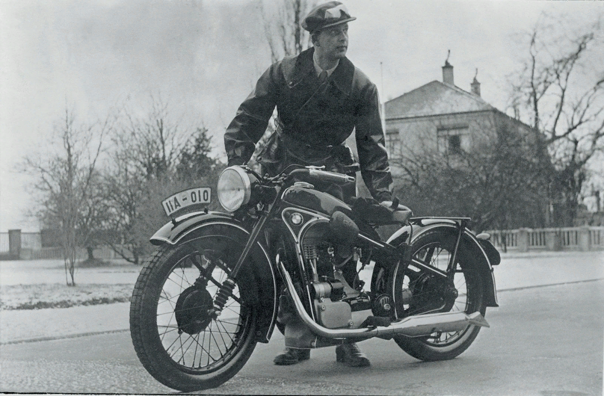 Vintage РјРѕС‚РѕС†РёРєР» BMW r32