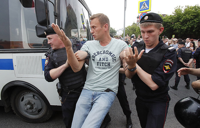 Навальный задержан