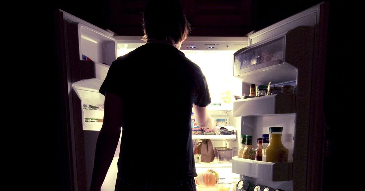 Кто не любит покушать на ночь?