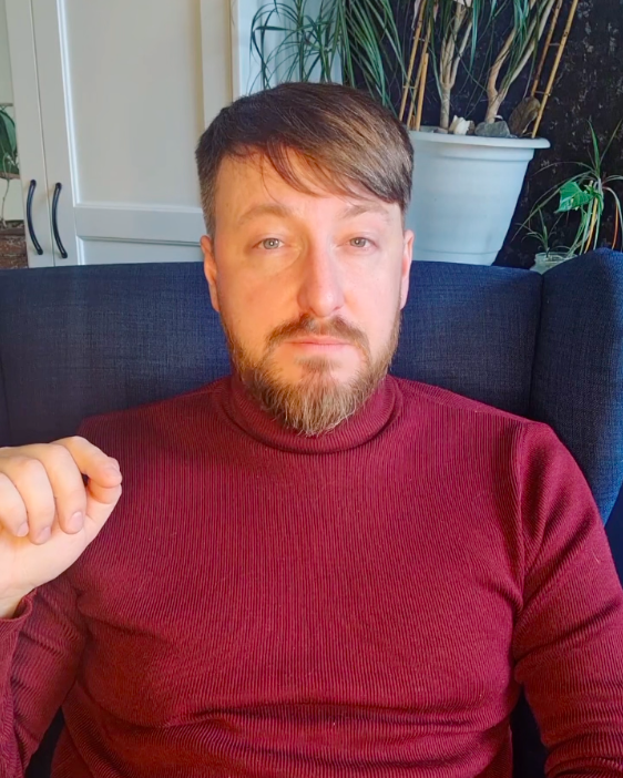 На фото: Алексей Князев - интернет-маркетолог, таргетолог.