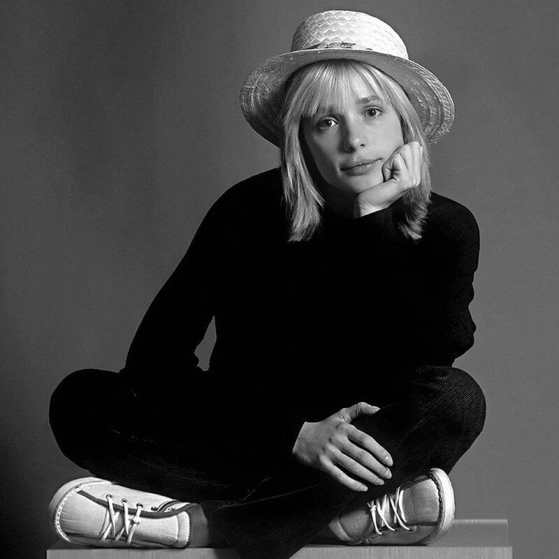 Фото https://www.instagram.com/p/CKsnYs6lheC/