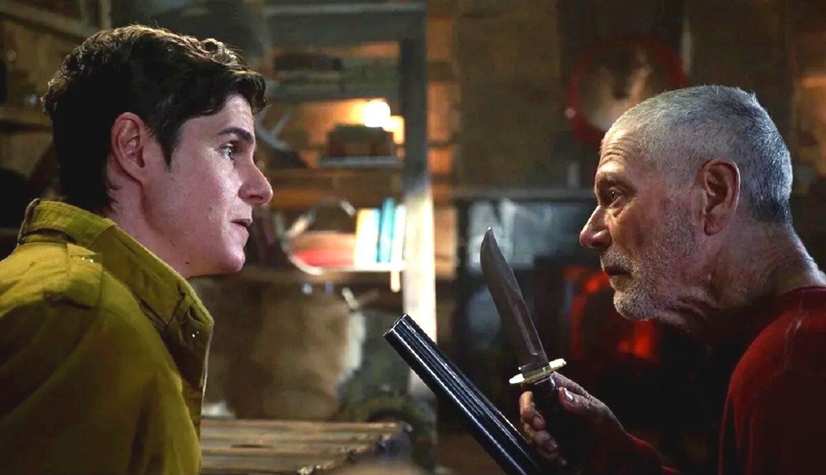 - Где-где, ты сказал, работаешь, паренек? В Capella Film?