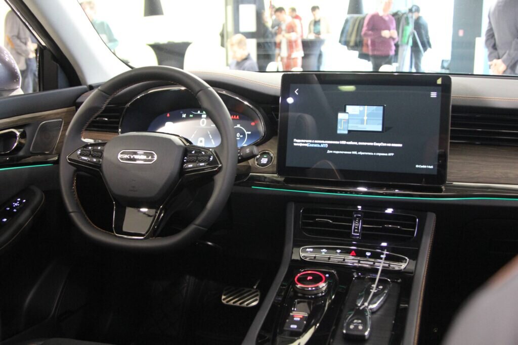    В России представлен электрокроссовер Skywell ET5 m.ozhereliev@5koleso.ru