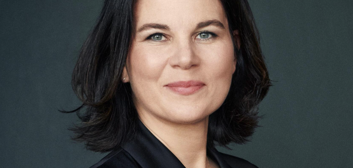 До этого Анналена Бэрбок была на втором месте в рейтинге. © obs/Aktion Deutschland Hilft e.V.