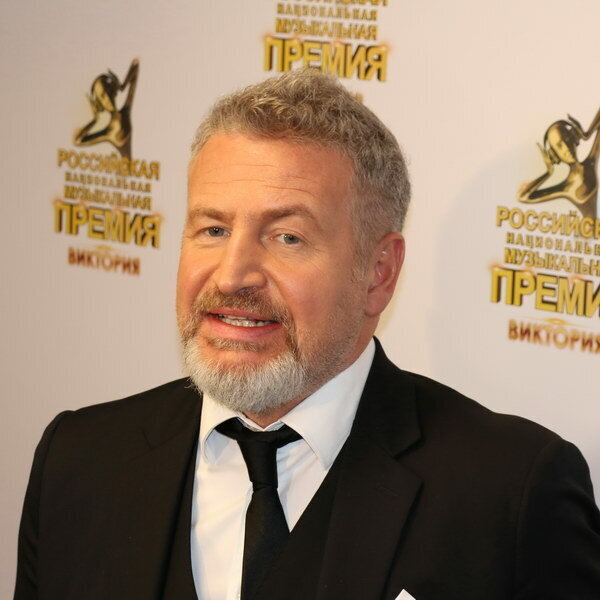 Прослушайте данное прекрасное произведение