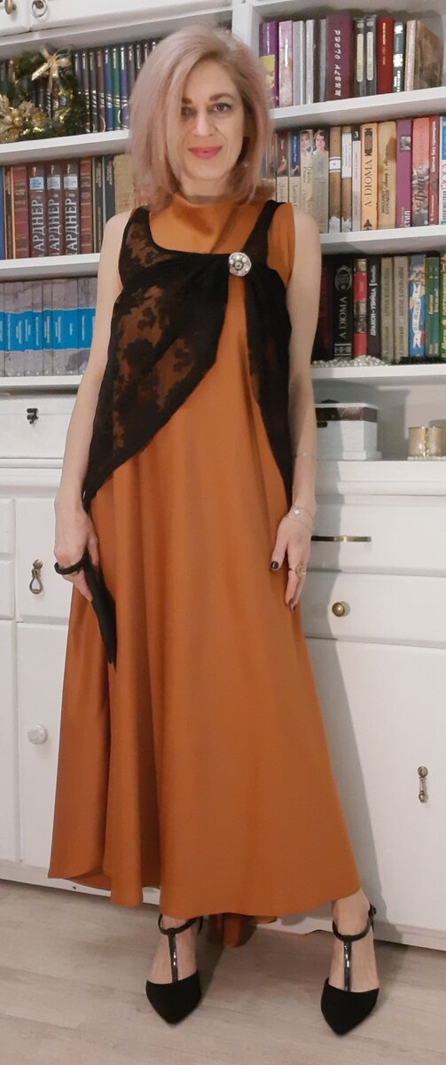 Топ и платье из секонд-хэнда.