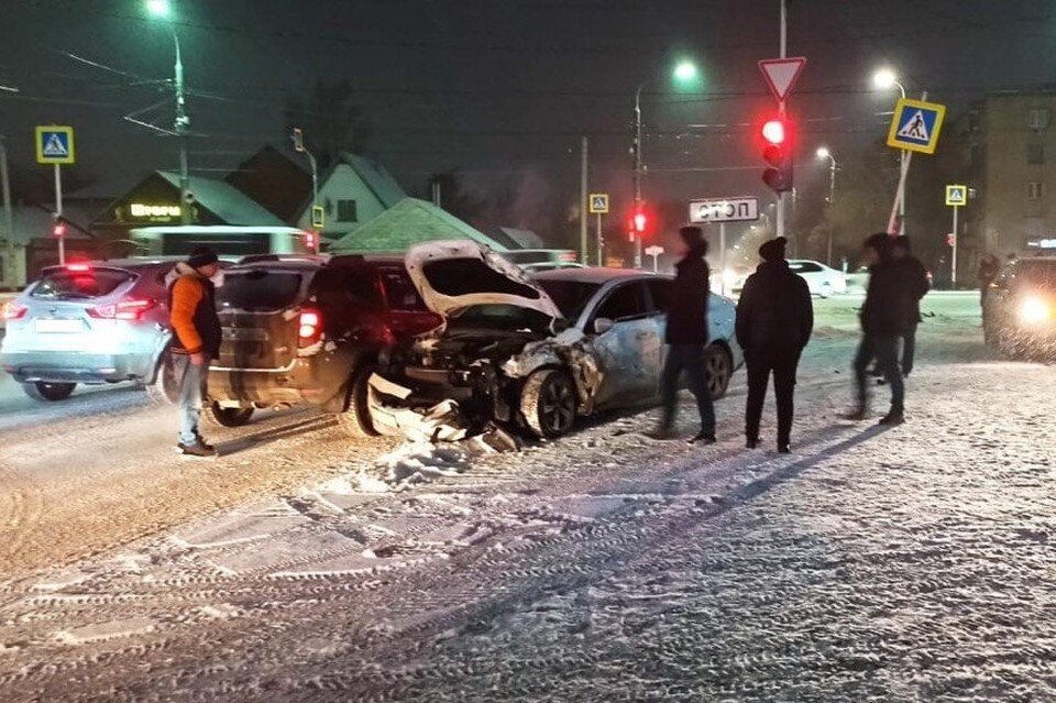     "Зацепил" несколько легковушек и насмерть сбил женщину  УМВД России по Оренбургской области