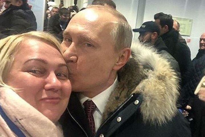 Тройник Путина домогается до фсошницы на фоне иранских борцов за независимость от Америки