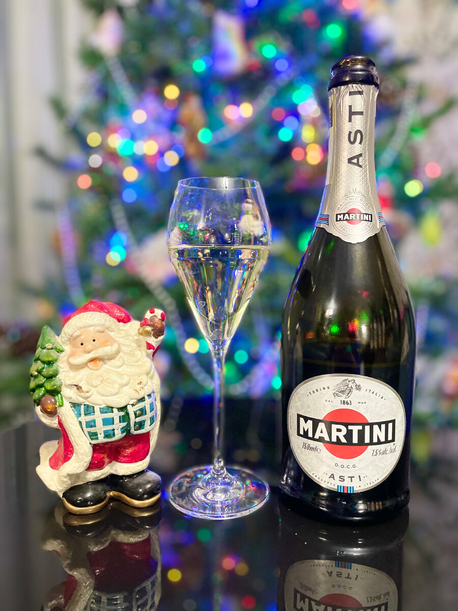 Asti и Martini - праздничное путешествие в мир итальянских игристых вин  🍾🥂🇮🇹 (с дегустацией 😉) | Винный клуб Послевкусие | Дзен