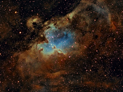    «Хаббл» показал космический салют из мёртвой звезды [ФОТО]