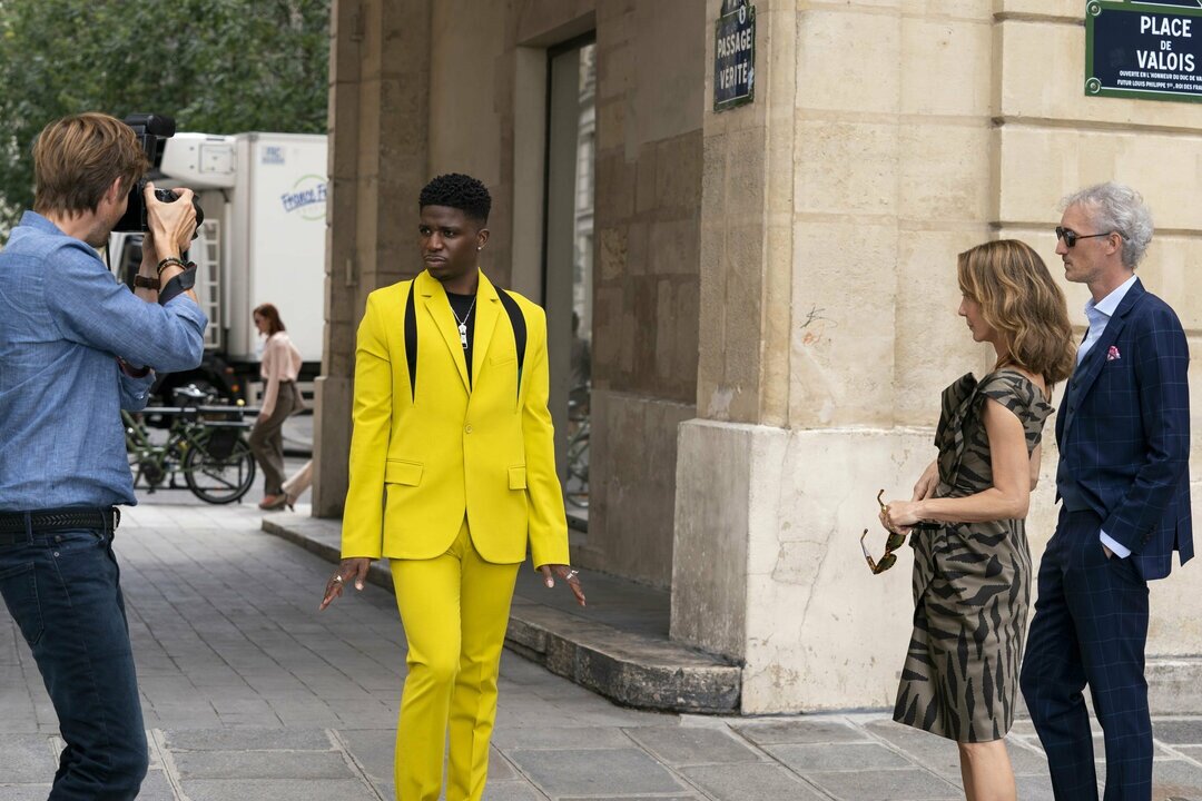 "Эмили в Париже" сериал-таблетка от хандры | PROфильмы | Дзен