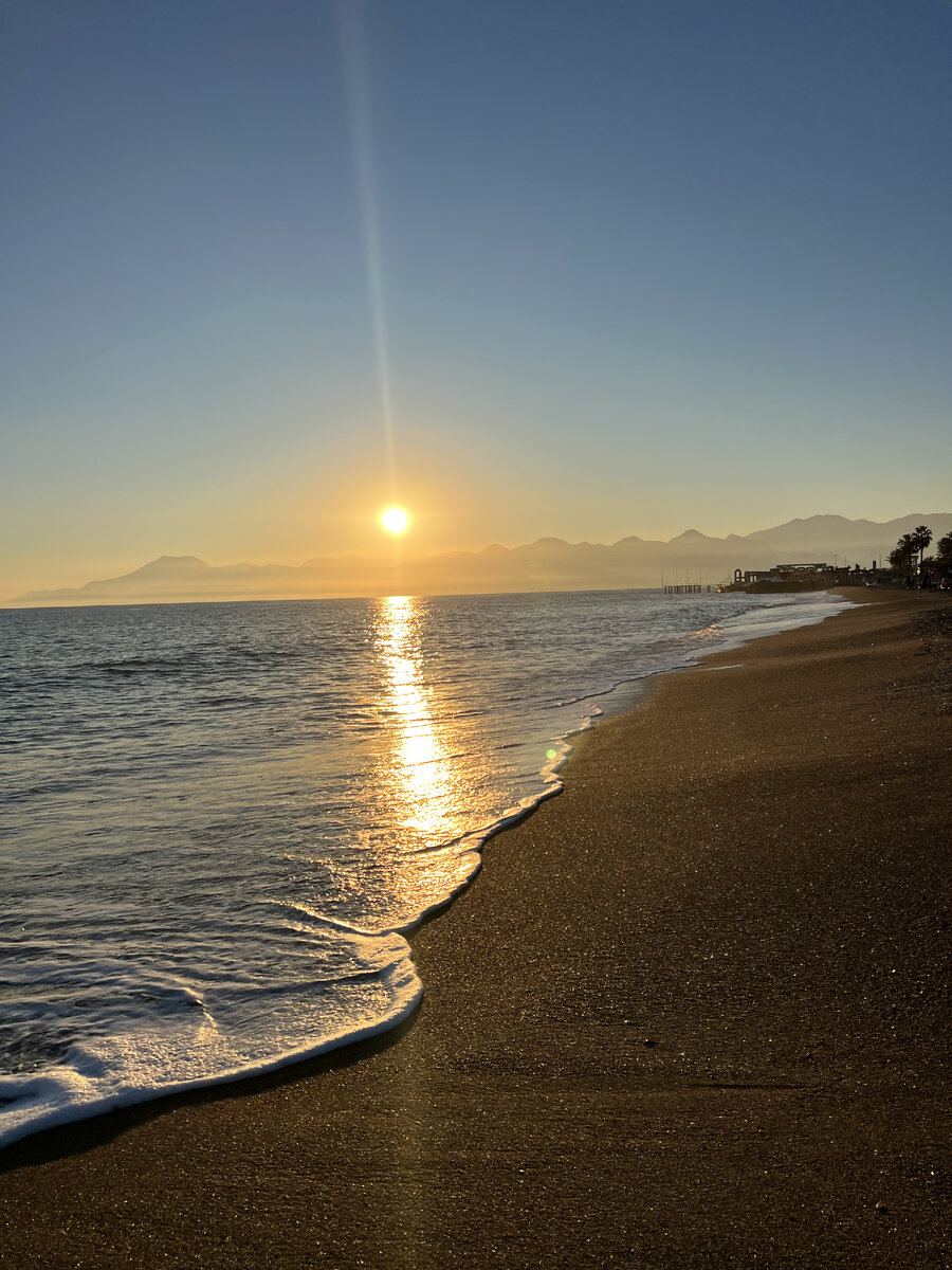Пляж Лара — популярный пляжный курорт, расположенный в провинции Анталья, на Средиземноморском побережье Турции.-2