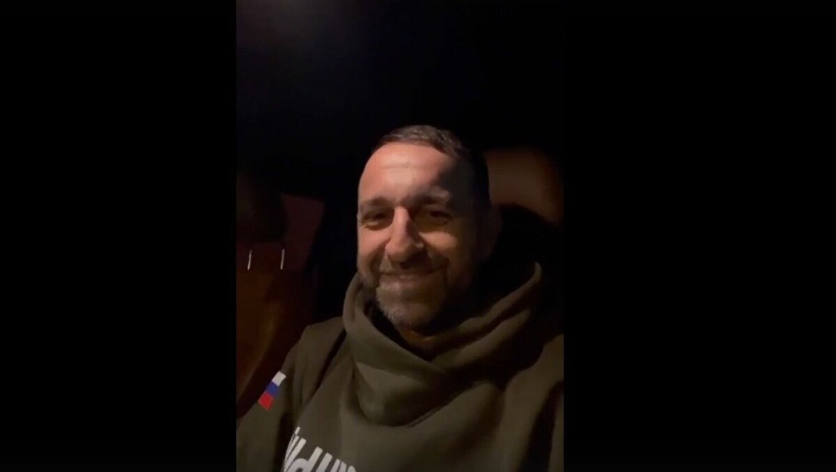     Сергей Меняйло поддержал актера Сослана Фидарова, который находится в зоне СВО, после того, как его назвали «погибшим», об этом глава Северной Осетии написал в своем Telegram-канале.