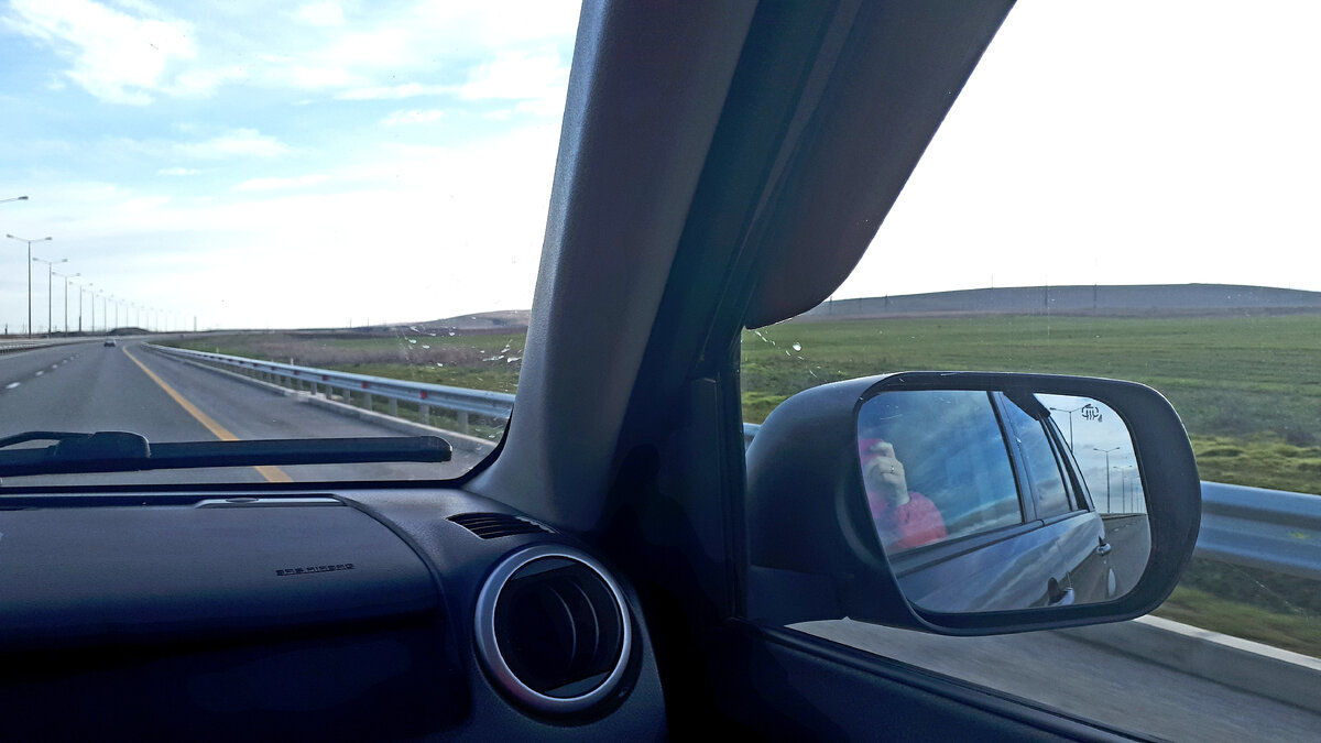 Едем еще по Кубани, поля зеленые