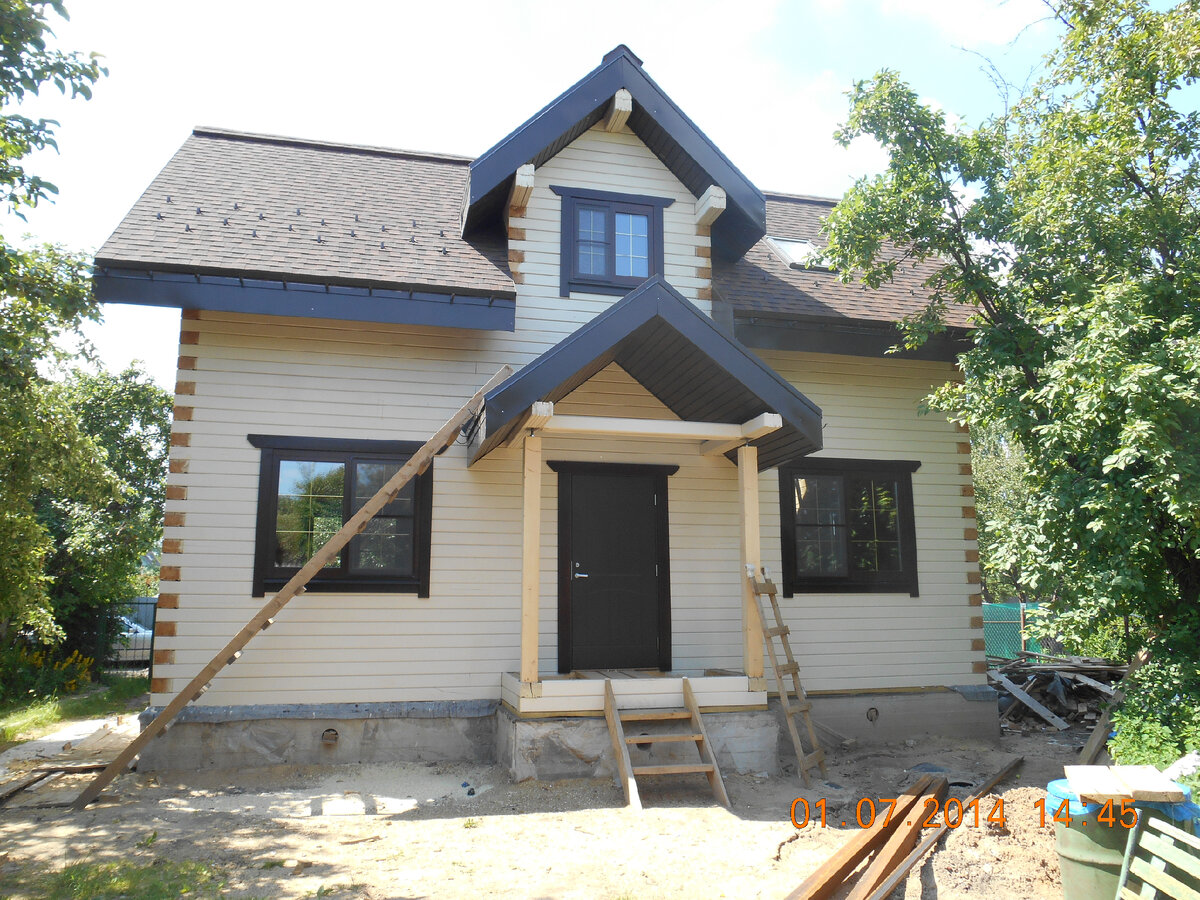 Свесы -софиты, торцевая планка -металл