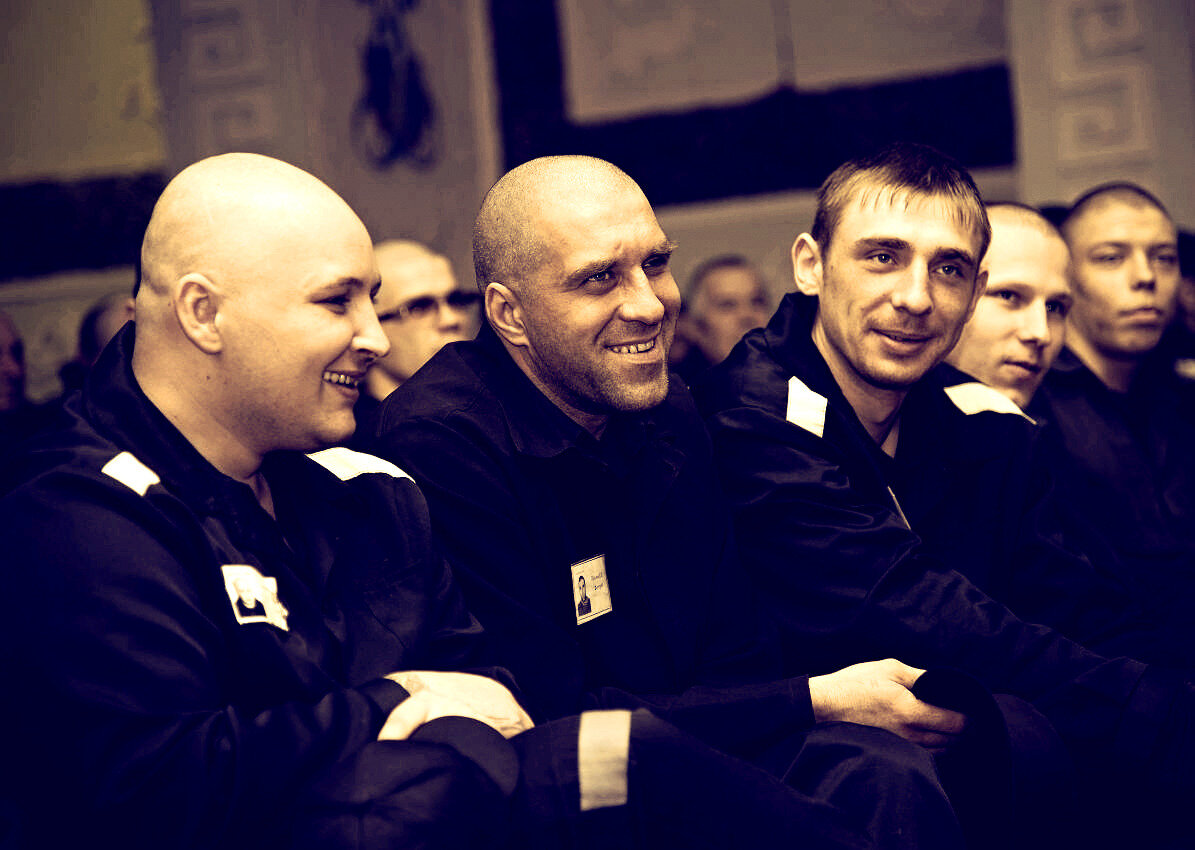 Хусейн слепой вор. Охранник в тюрьме. Сальвадор, тюрьма сьюдад барриоса. Фото тюрьмы в россии. Работающие в тюрьмах как называются.