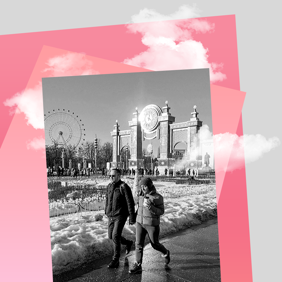 Выставка достижений народного хозяйства. Волонтерский корпус вднх. Празднование дня космонавтики в энгельсе 2021. Сотрудник мфц. Миллионный посетитель вднх.