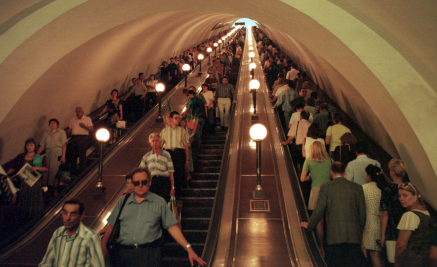 Авария на эскалаторе в метро в москве 1982 фото