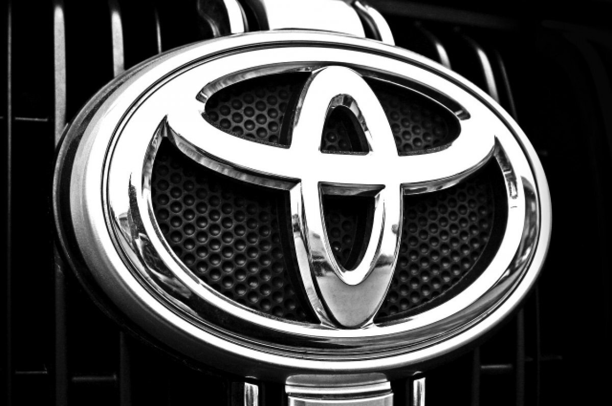   Toyota возобновила поставки запчастей в Россию
