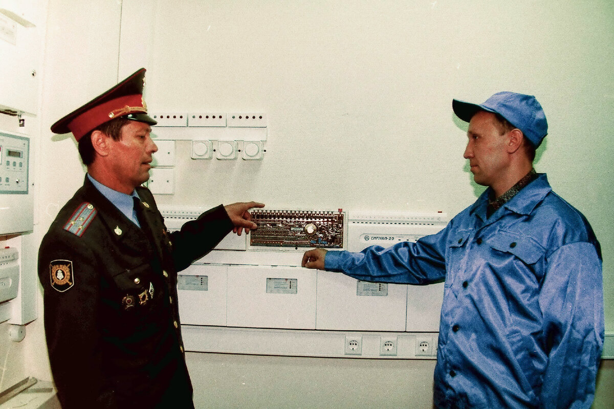 70-летний юбилей отмечает ветеран вневедомственной охраны Росгвардии Валенорий Рогин