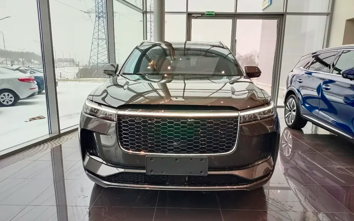 РОЛЬФ Electro / Авто.ру📷LiXiang One