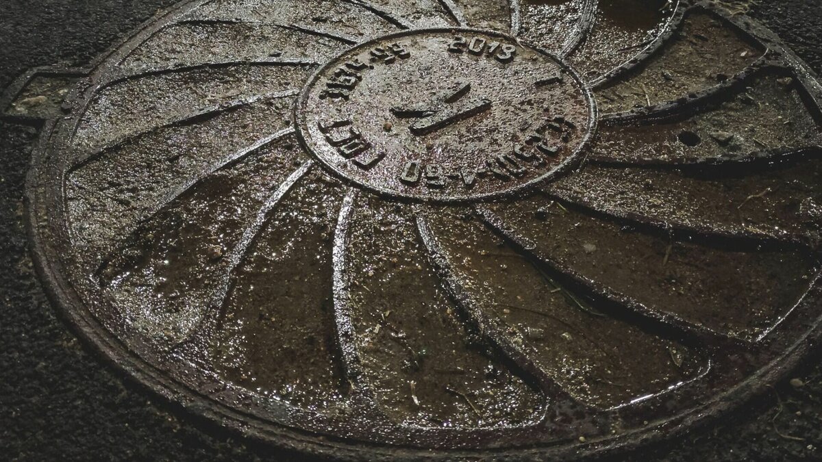     Сообщения о потопах на дорогах поступают в ЕДДС Петрозаводска. Об этом сообщается в группе ведомства в соцсети «Вконтакте».