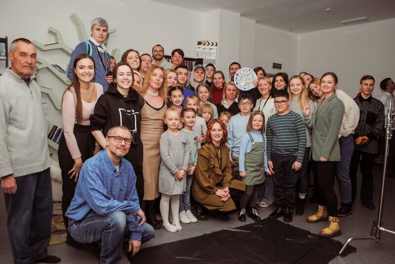 Кадр со съемок сериала «Сато»