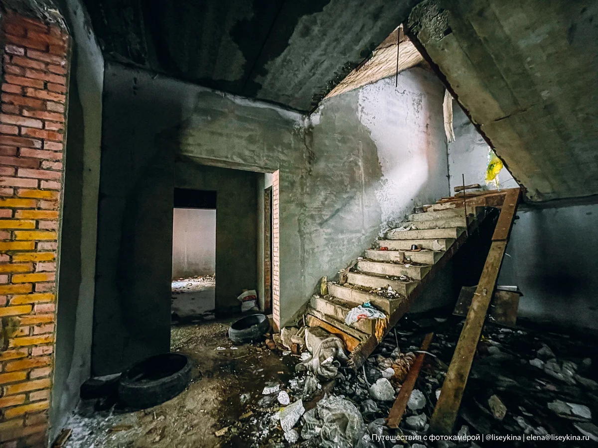 Заброшки на преображенской площади. Заброшки на преображенской площади. Заброшки в москве 2024 без охраны адреса. Недостроенная больница на каширке. Недостроенная больница на каширке.