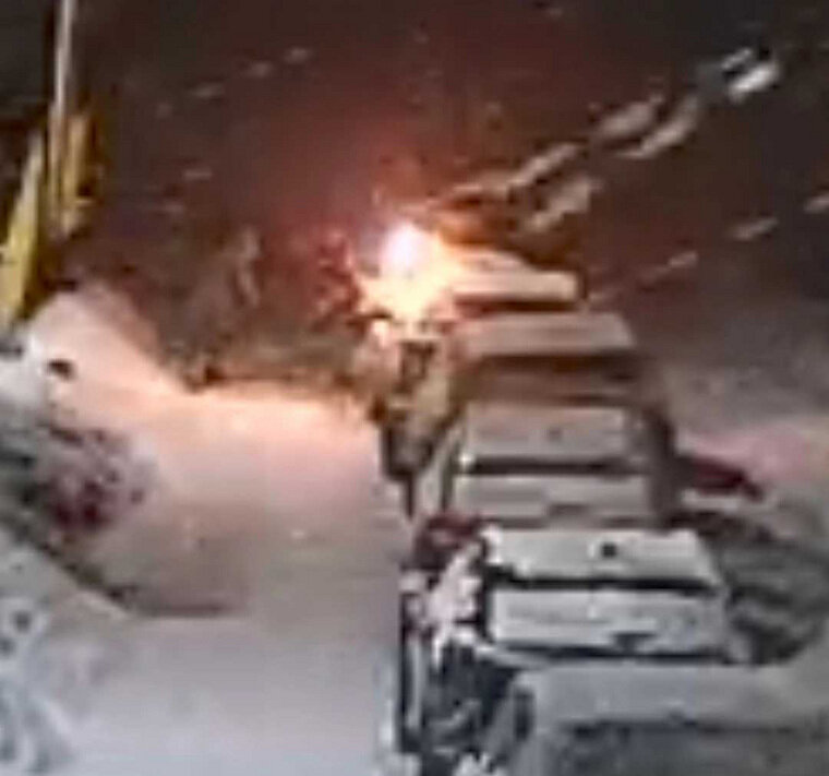    Скриншот с видео с камер наблюдения Читатель URA.RU