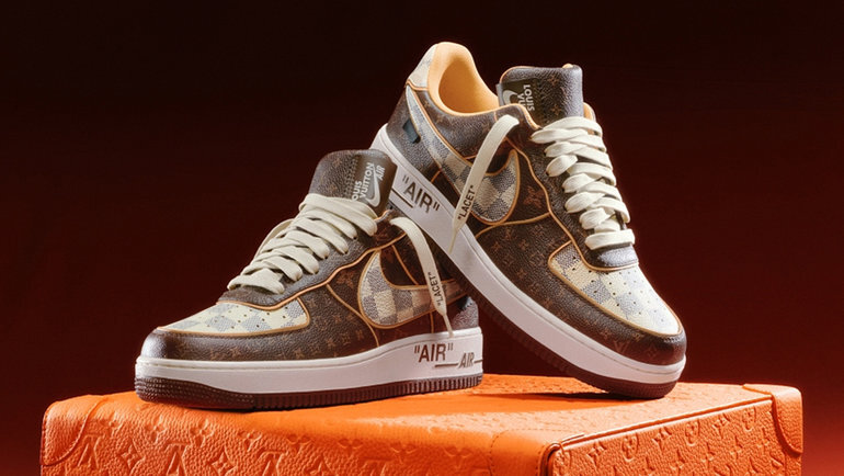    Louis Vuitton x Nike Air Force 1.