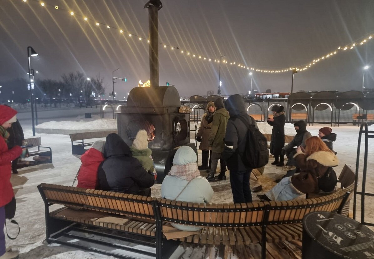    Растопка печи в самом центре города произвела впечатление на творческую группу Ольга Севрюгина