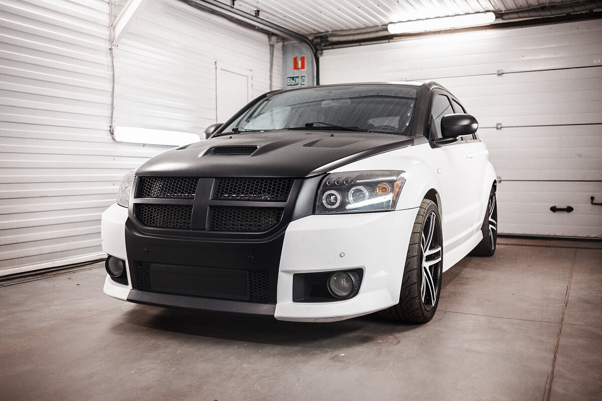 Харизматичный Додж Калибр СРТ4