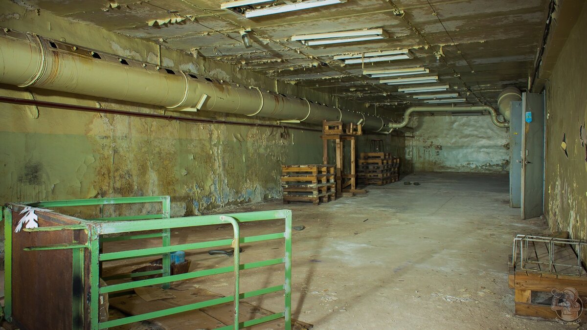 Что скрывают "секретные подземелья" заброшенного завода им. Масленникова выпускавшего в СССР взрыватели и часы?