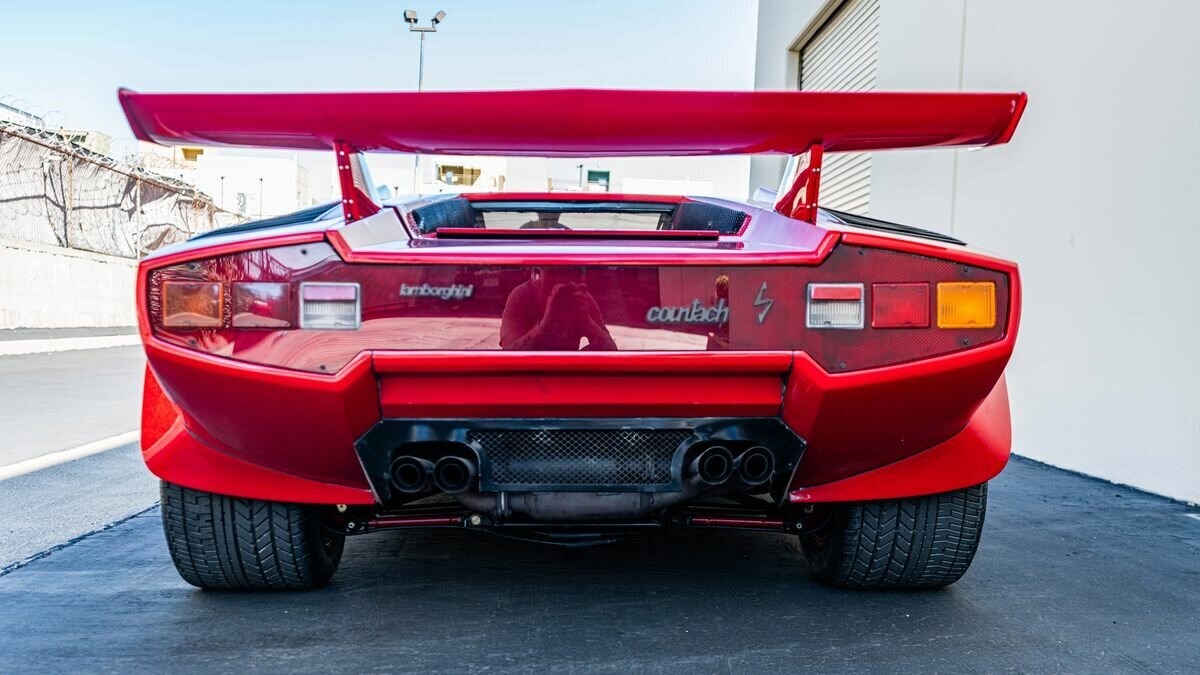 5 интересных фактов о Lamborghini Countach | ОколоТехники | Дзен