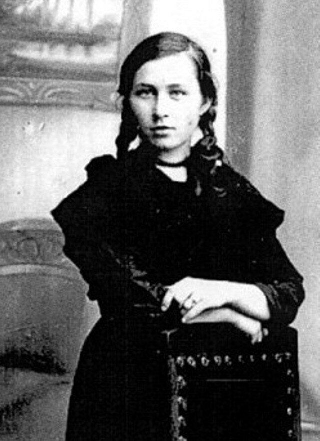 Сестра милосердия Р.М. Иванова