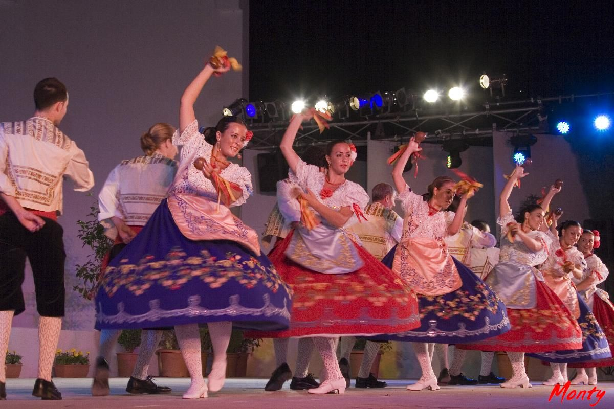 Сегидилья кармен. Испания Сегидилья танец. Сегидилья Дон Кихот. Народные танцы Испании. Испания народные праздники.