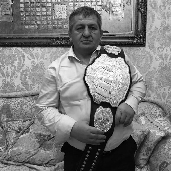 Абдулманап Нурмагомедов за свою карьеру воспитал 18 чемпионов мира по боевому самбо.