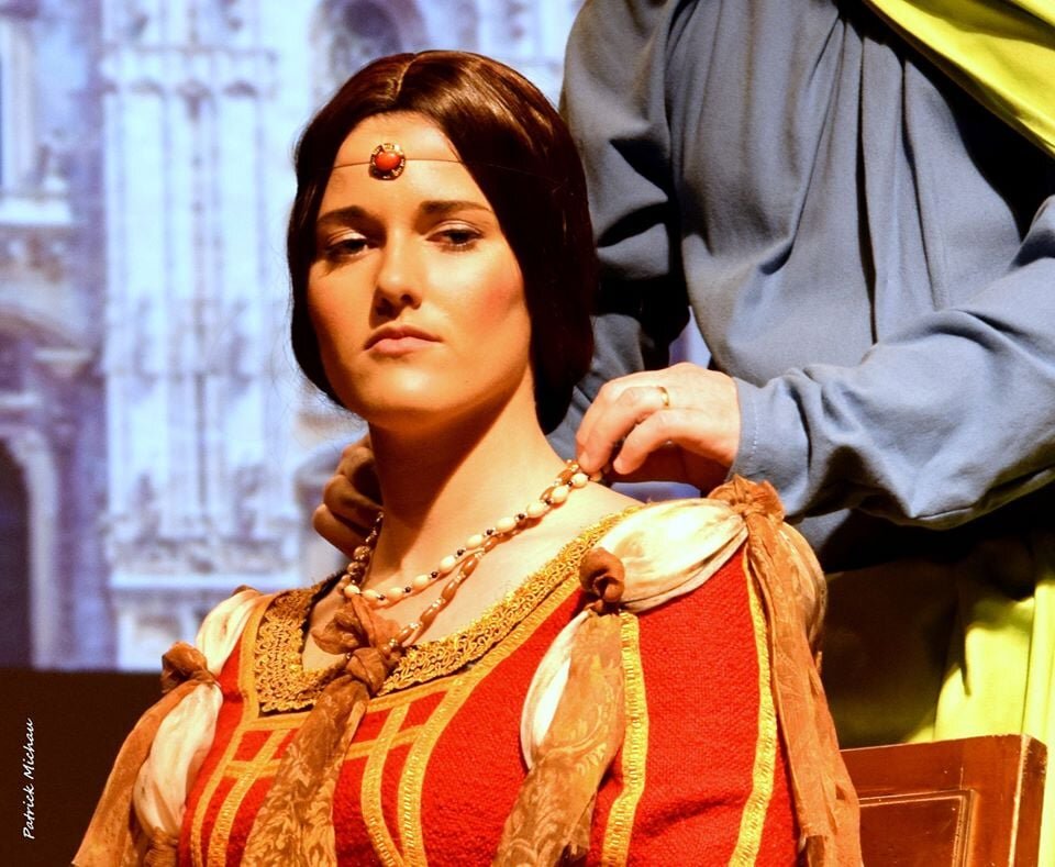 Актриса в роли Прекрасной Ферроньеры. Источник: facebook / Association François Ier à Villeneuve Loubet