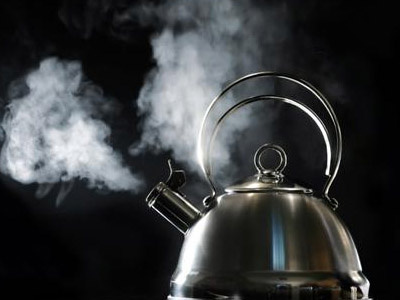 чайник горячий
