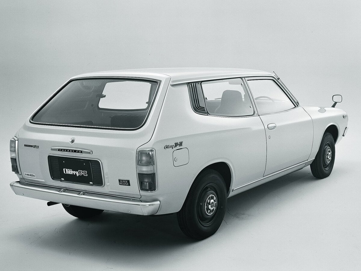  Volvo P1800 — серия спортивных автомобилей, выпускавшихся компанией  в кузове купе с 1961 по 1973 год за год до прекращения производства обрел второй тип кузова, компания назвала его  шутингбрейк ,-2-2