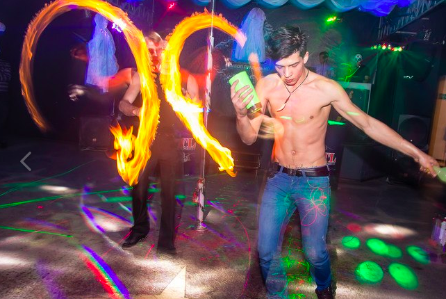 Бармен как творческая единица)