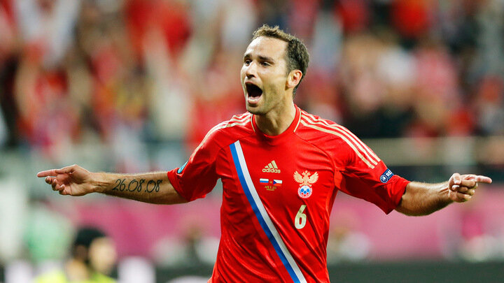 Роман Широков, забивает гол за сборную России 