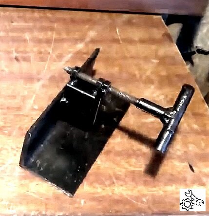 Задняя бабка.