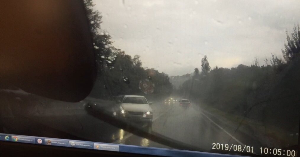 За секунду до....