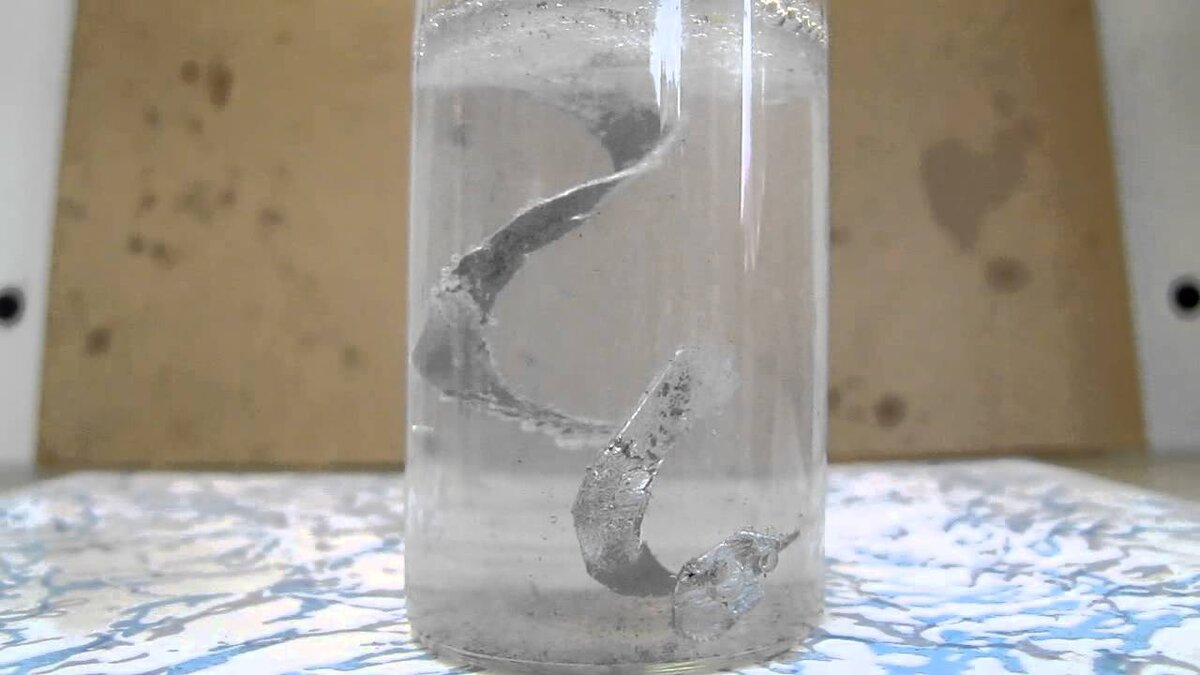 Титан и соленая вода
