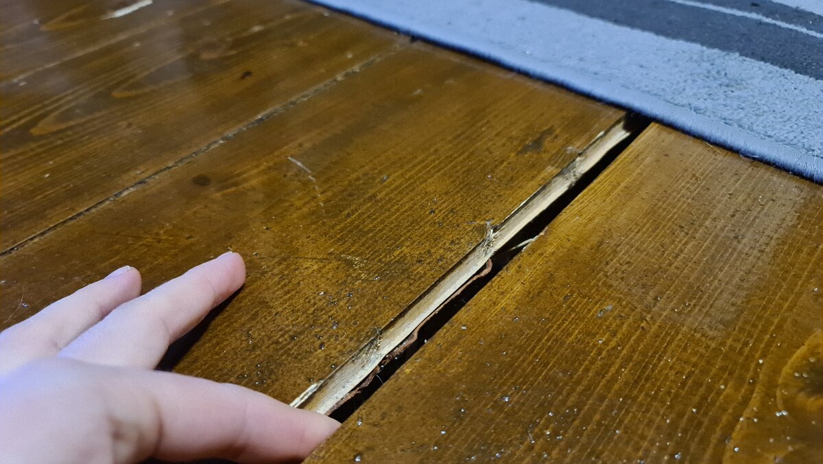 Полы второго этажа. На первом было так же...