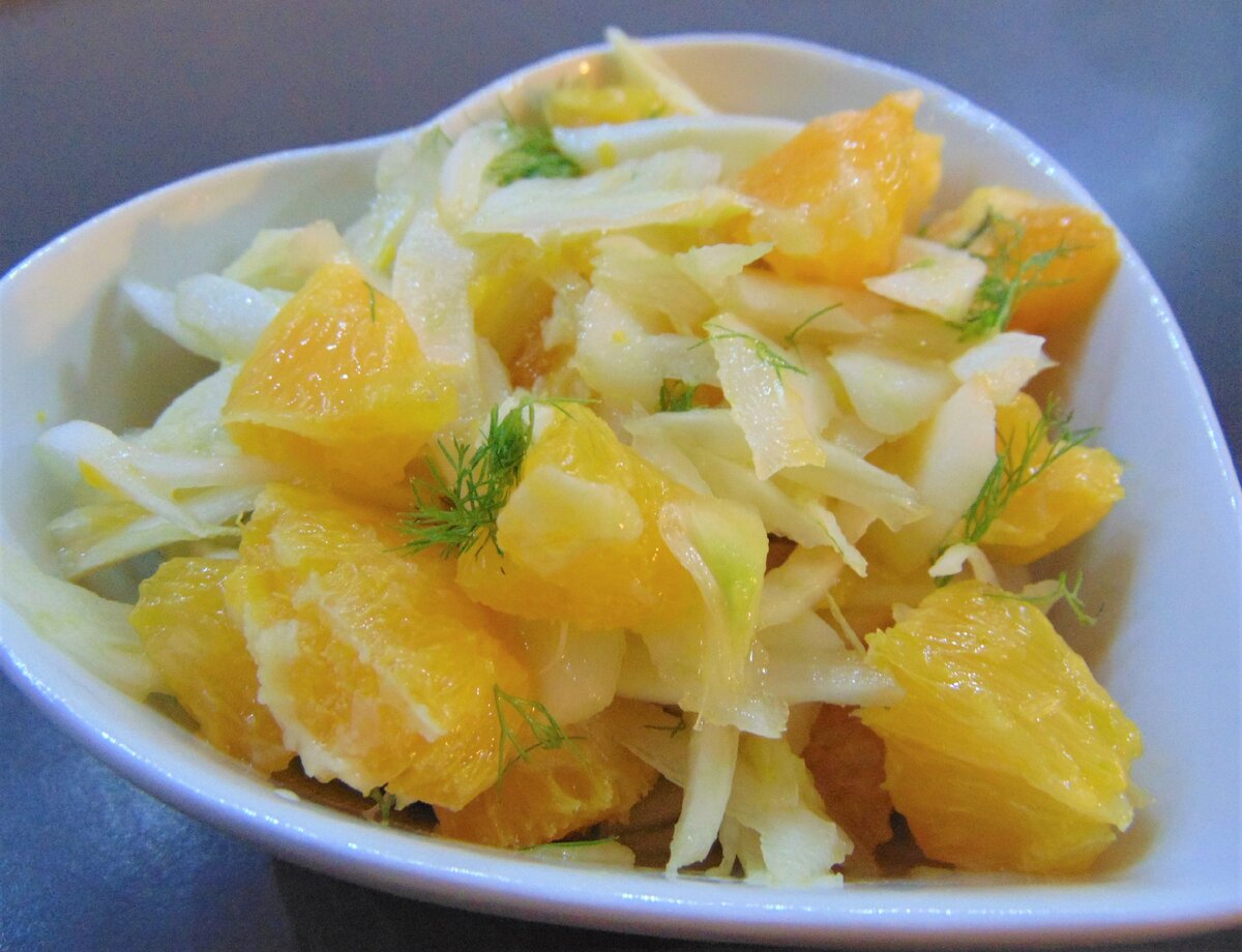 Итальянский салат из апельсинов и фенхеля, фото автора.